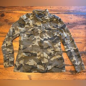 Love Tree Women’s Camo Zip Up Jacket, Size S